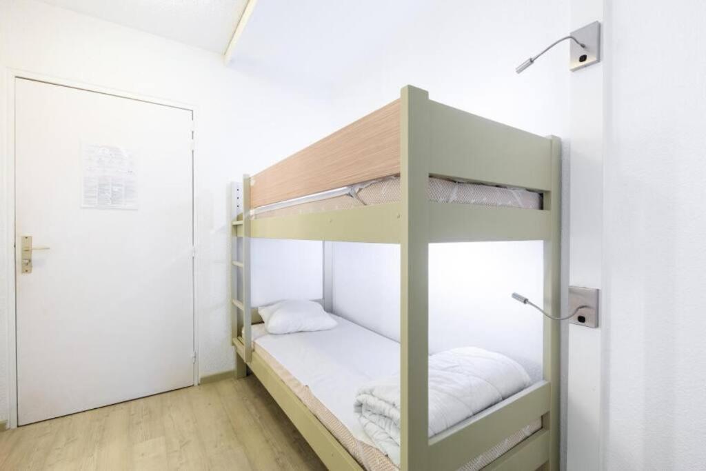 Bel Appartement Vue Sur Piscine 1 Chambre Fermee Et 1 Espace Cabine Saint-Raphaël Buitenkant foto
